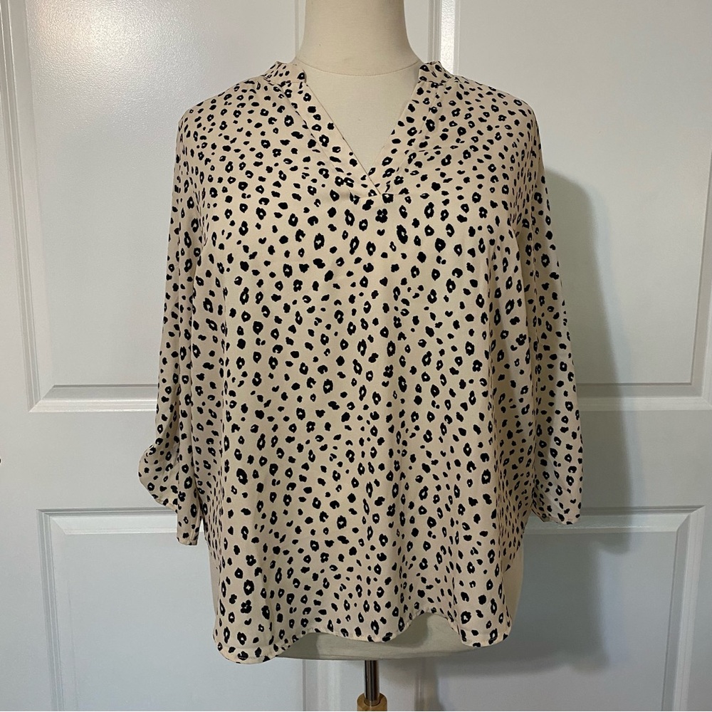 New Lush 2X Animal Print Warren Split Neck Blouse